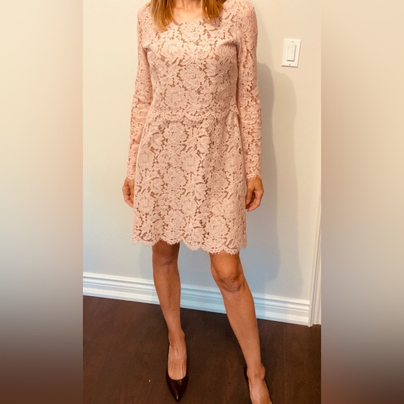 Vera Wang Pink Lace Formal & Fun Dress - Picture 3 of 9